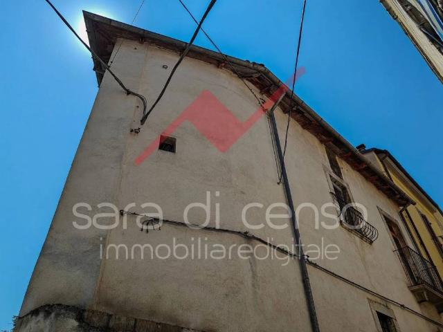 Villa Indipendente in vendita a Sulmona, Abruzzo