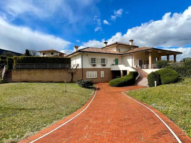 Villa Indipendente in vendita a Pettorano Sul Gizio, Abruzzo