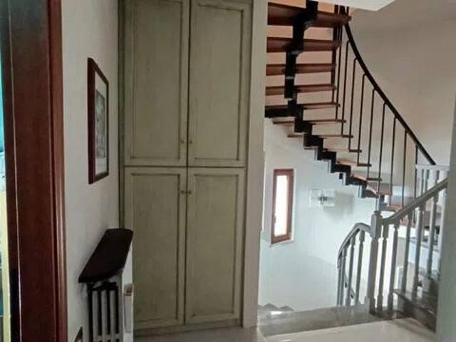 Villa Indipendente in vendita a Sulmona, Abruzzo
