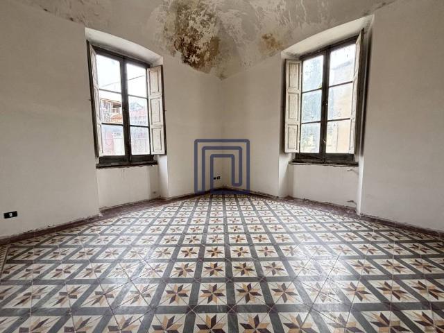 Villa Indipendente in vendita a Sulmona, Abruzzo