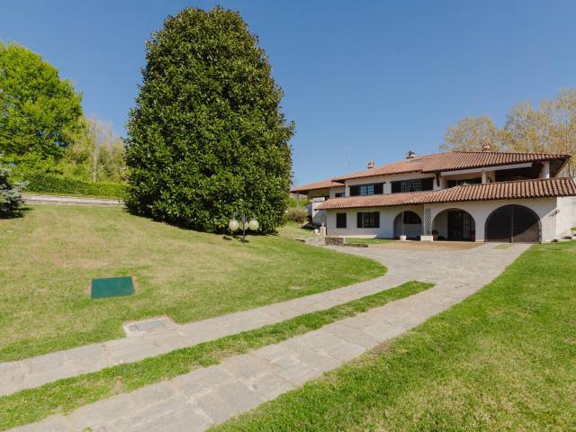 Villa Indipendente in vendita a Caidate, Sumirago