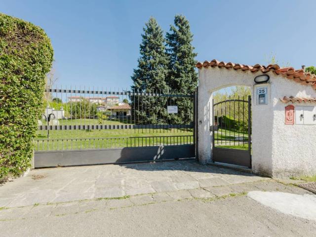 Villa Indipendente in vendita a Caidate, Sumirago