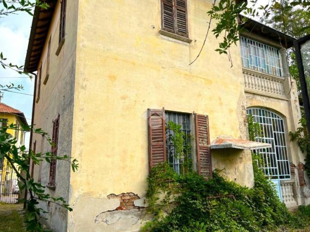 Villa Indipendente in vendita a Sumirago, Lombardia