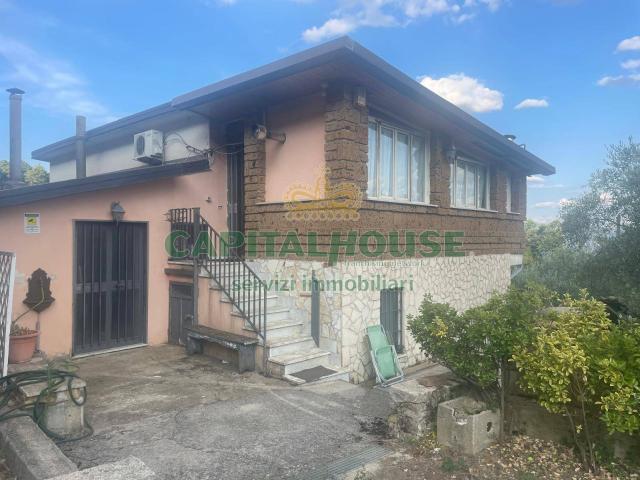 Villa Indipendente in vendita a Summonte, Campania