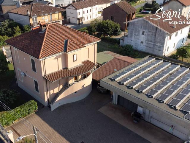 Villa Indipendente in vendita a Pieve, Suno