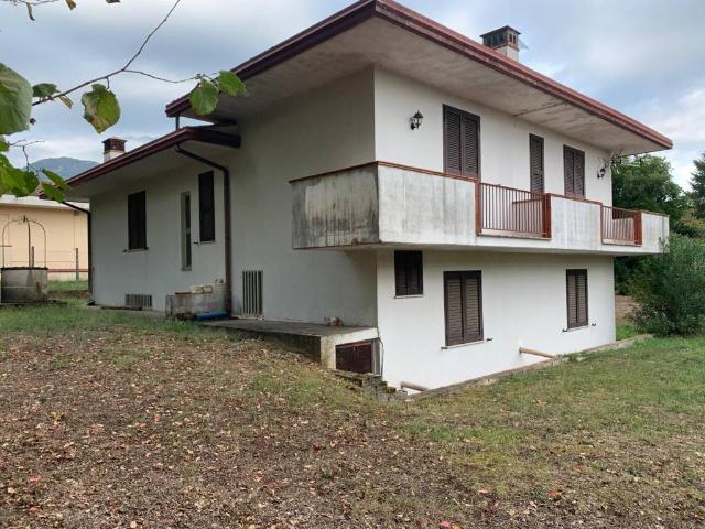 Villa Indipendente in vendita a Supino, Frosinone