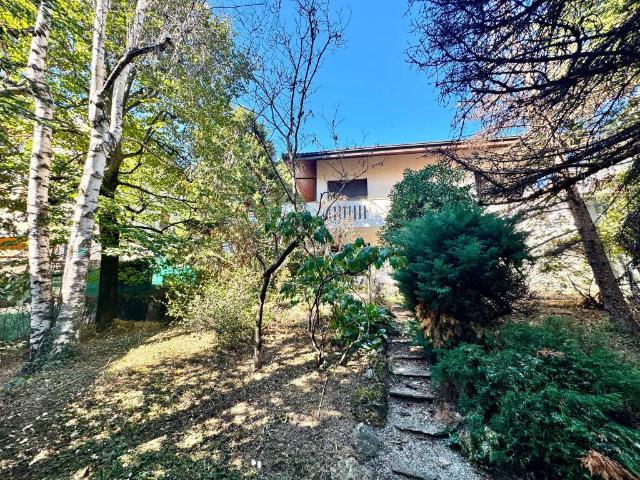 Villa Indipendente in vendita a Borgo dei Nobili, Susa