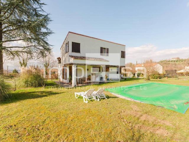 Villa Indipendente in vendita a Susegana, Veneto