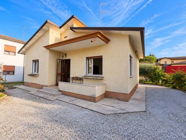 Villa Indipendente in vendita a San Daniele Tombola, Susegana