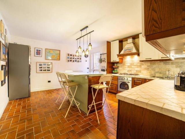 Villa Indipendente in vendita a Sustinente, Lombardia
