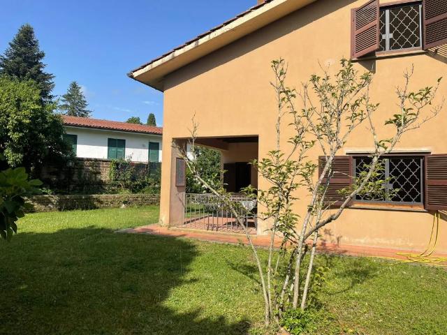 Villa Indipendente in vendita a Sutri, Lazio