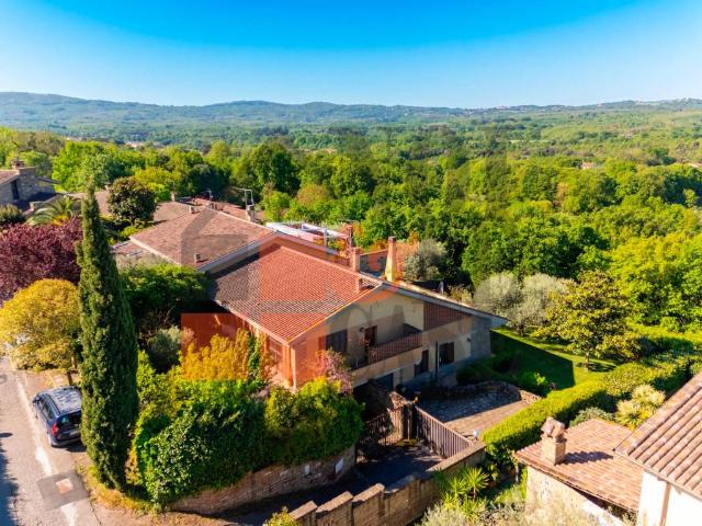 Villa Indipendente in vendita a Sutri, Lazio