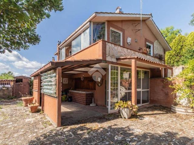 Villa Indipendente in vendita a Fontevivola, Sutri