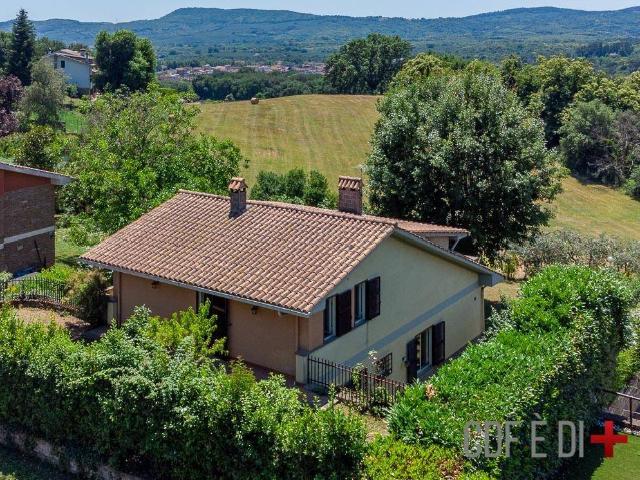 Villa Indipendente in vendita a Sutri, Lazio