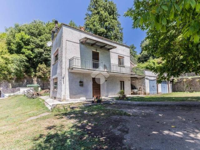 Villa Indipendente in vendita a Sutri, Lazio