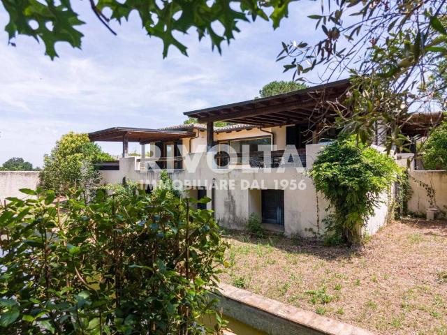 Villa Indipendente in vendita a Sutri, Lazio