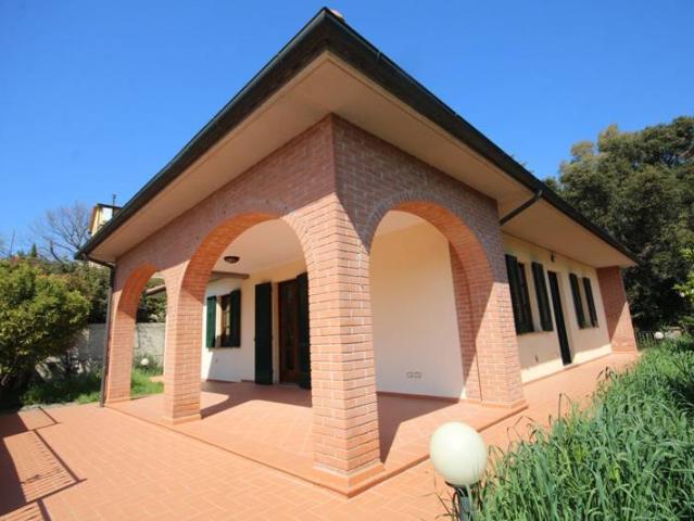 Villa Indipendente in vendita a Prata, Suvereto