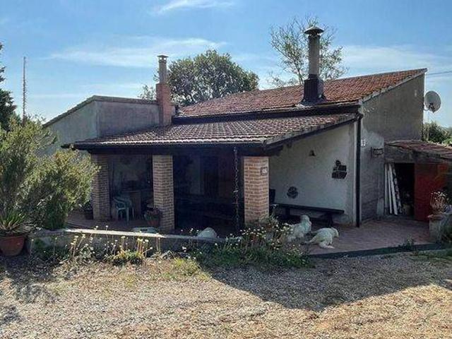 Villa Indipendente in vendita a Prata, Suvereto