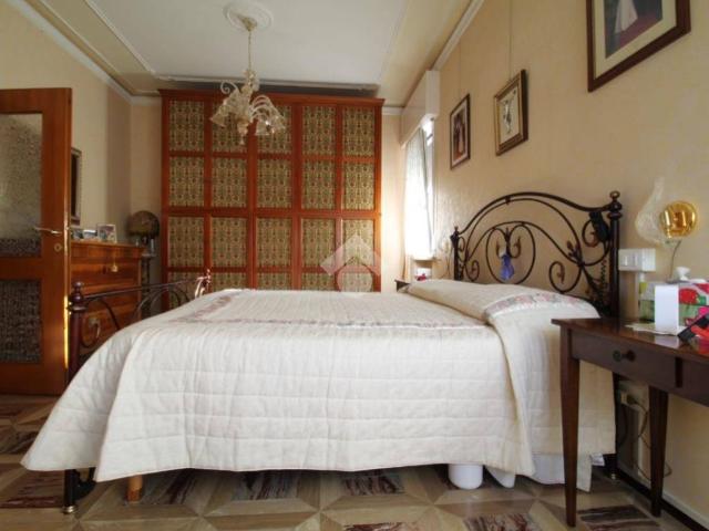 Villa Indipendente in vendita a Suzzara, Lombardia