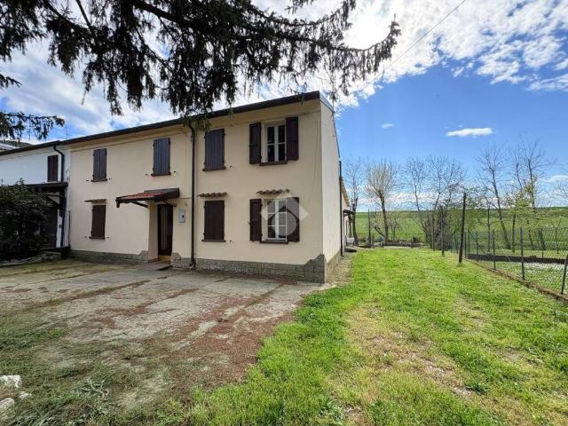 Villa Indipendente in vendita a Carobbio, Suzzara