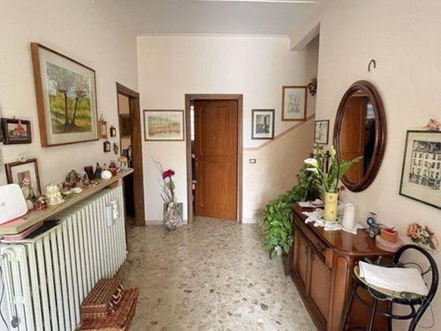 Villa Indipendente in vendita a Suzzara, Lombardia