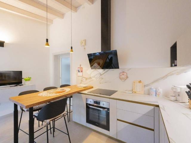 Villa Indipendente in vendita a Suzzara, Lombardia