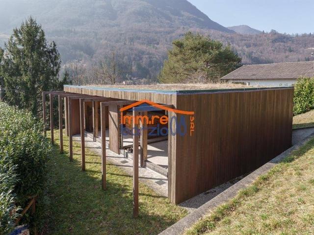 Villa Indipendente in vendita a Taceno, Lombardia