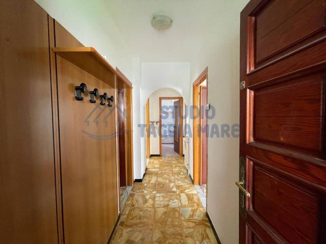 Villa Indipendente in vendita a Taggia, Arma Di Taggia