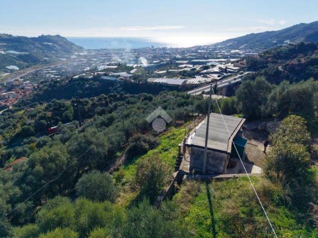 Villa Indipendente in vendita a Taggia