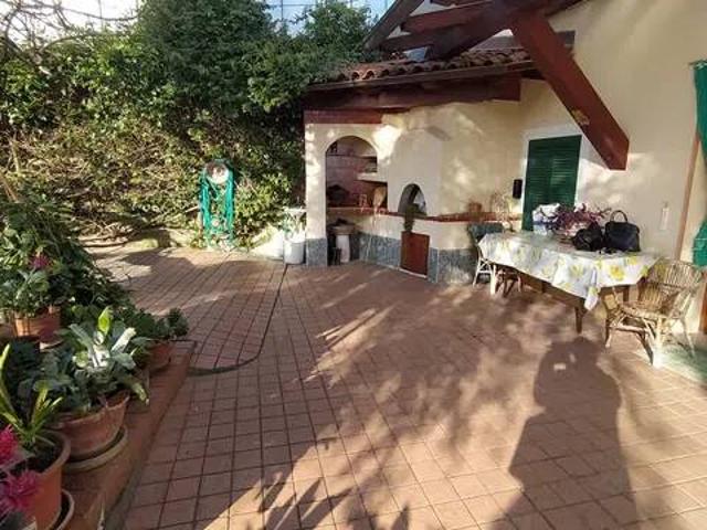 Villa Indipendente in vendita a Arma di Taggia, Provincia di Imperia