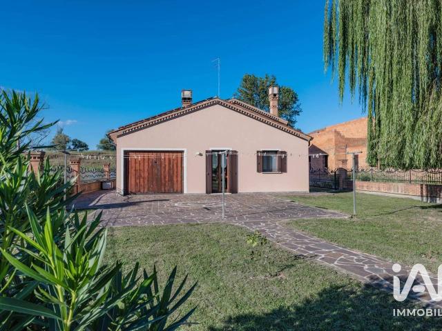 Villa Indipendente in vendita a Taglio di Po, Rovigo