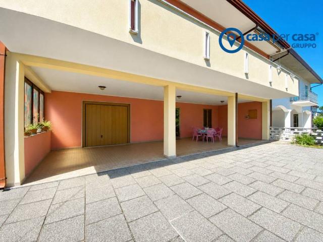 Villa Indipendente in vendita a Taglio Di Po, Veneto
