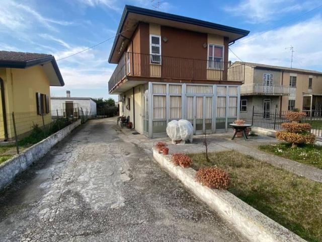 Villa Indipendente in vendita a Oca Marina, Taglio Di Po