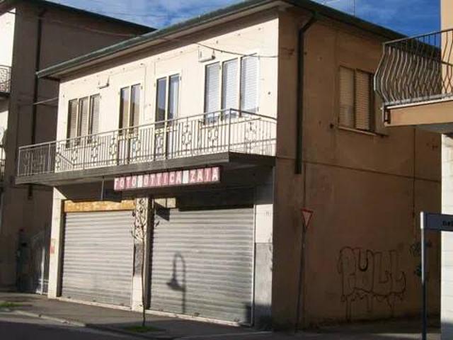 Villa Indipendente in vendita a Taglio Di Po, Veneto