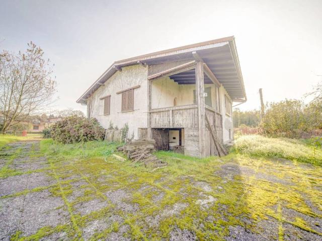 Villa Indipendente in vendita a Cheglio, Taino