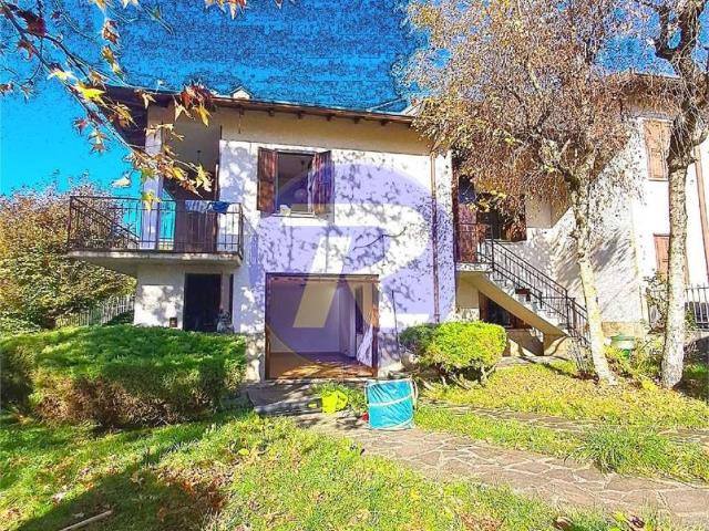 Villa Indipendente in vendita a Comunità Montana della Valle Brembana, Taleggio