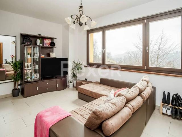 Villa Indipendente in vendita a Comunità Montana della Valle Brembana, Taleggio