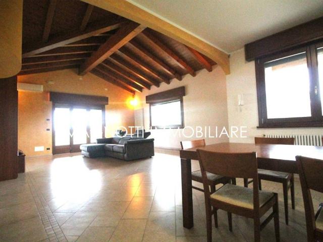 Villa Indipendente in vendita a Talmassons, Friuli-Venezia Giulia