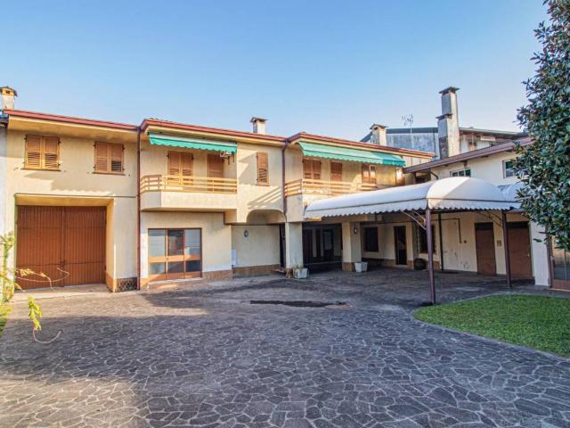 Villa Indipendente in vendita a Talmassons, Friuli-Venezia Giulia