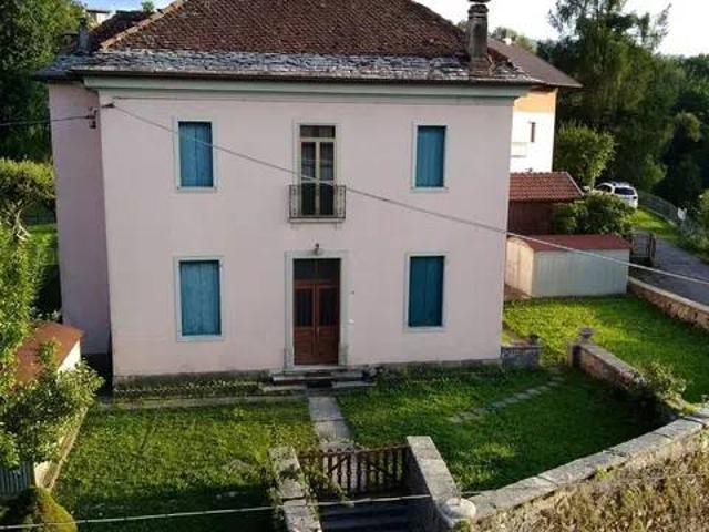 Villa Indipendente in vendita a Tambre D'alpago, Veneto