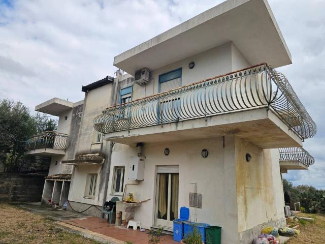 Villa Indipendente in vendita a Taormina, Sicilia