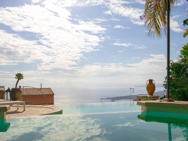 Villa Indipendente in vendita a Taormina, Sicilia