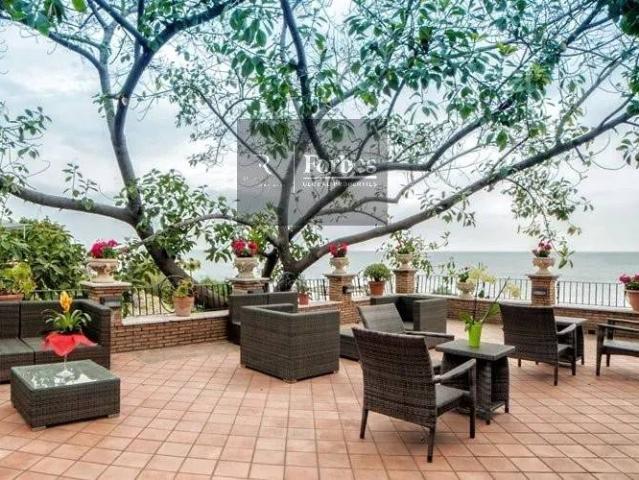 Villa Indipendente in vendita a Taormina, Sicilia
