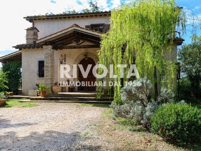 Villa Indipendente in vendita a Borgonuovo, Tarano