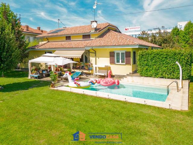 Villa Indipendente in vendita a Piemonte, Cuneo