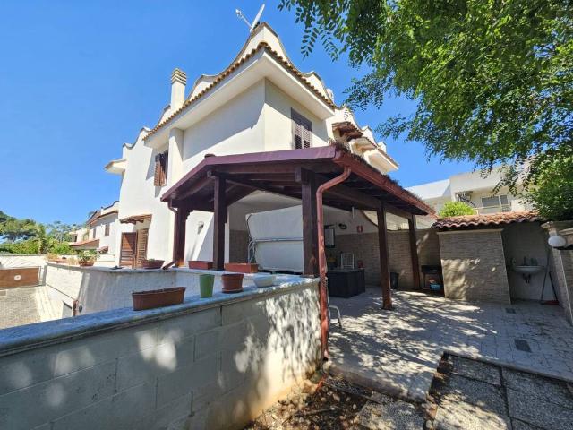 Villa Indipendente in vendita a Puglia, Taranto