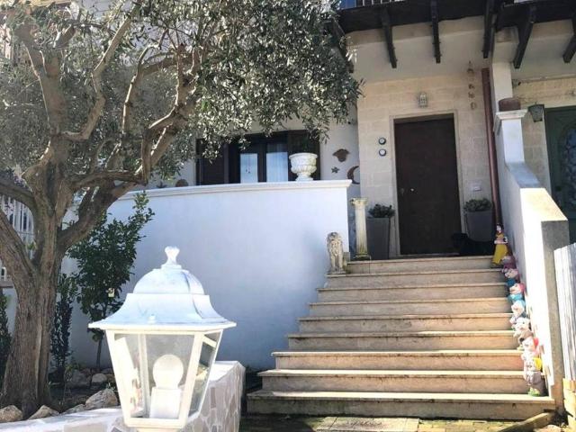 Villa Indipendente in vendita a Lama, Puglia