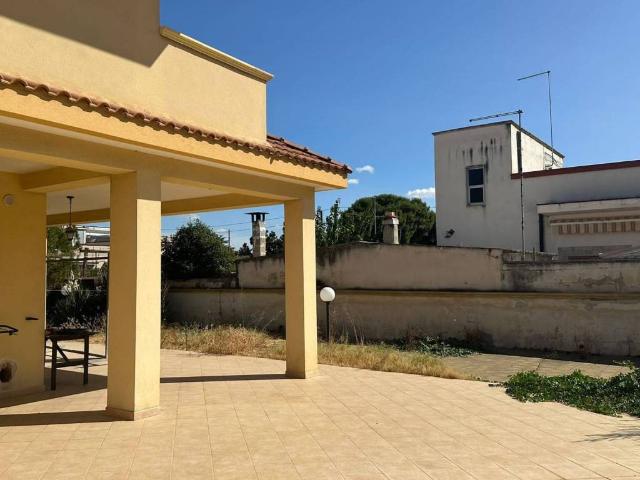 Villa Indipendente in vendita a Lama, Puglia