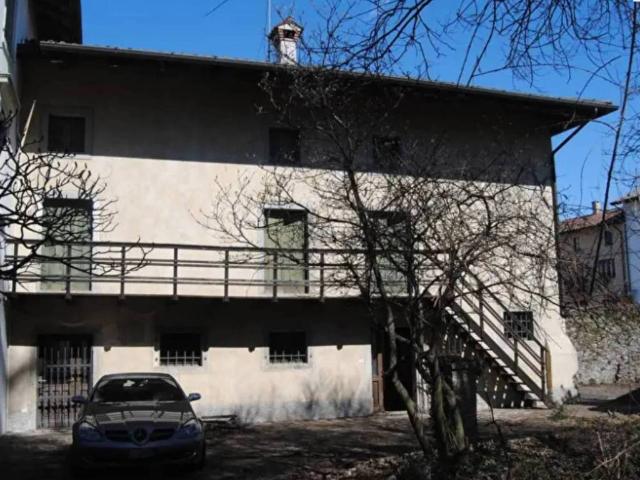 Villa Indipendente in vendita a Borgo dei Michelini, Tarcento