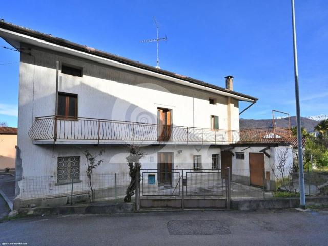 Villa Indipendente in vendita a Tarcento, Friuli-Venezia Giulia